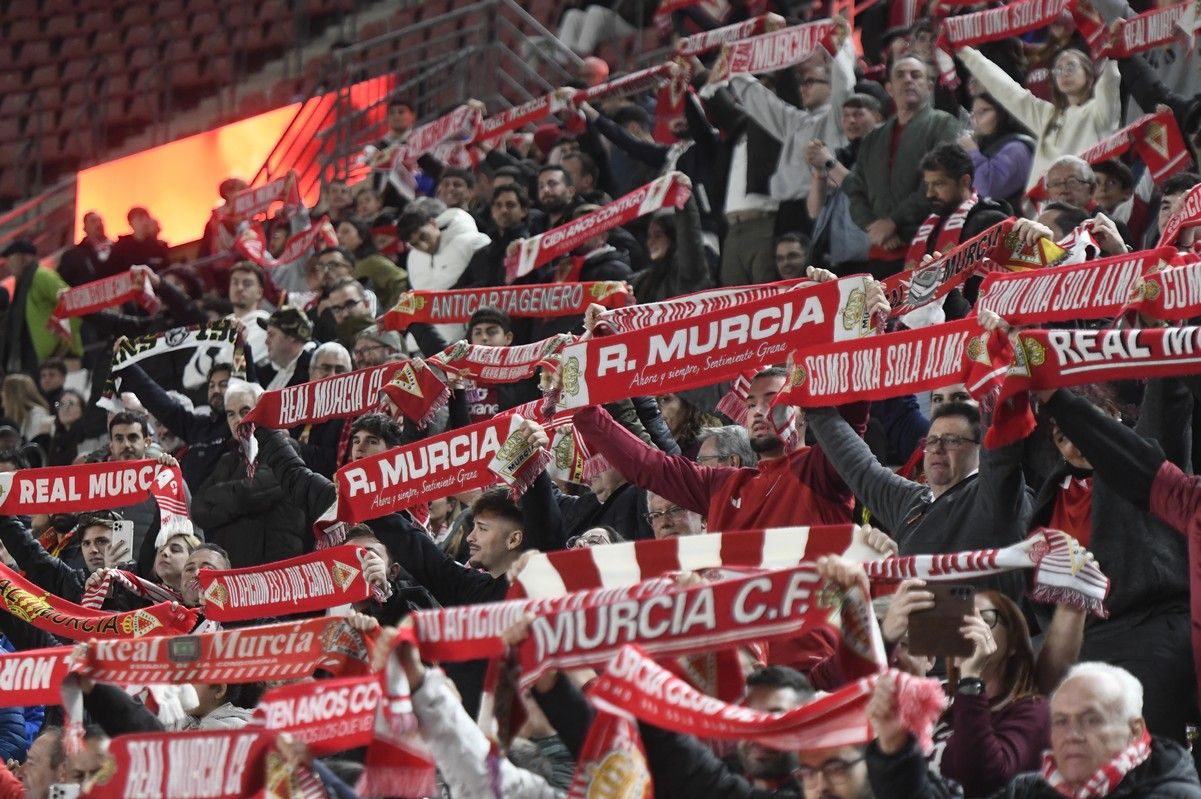 Revive la victoria del Real Murcia frente al Alcorcón, en imágenes