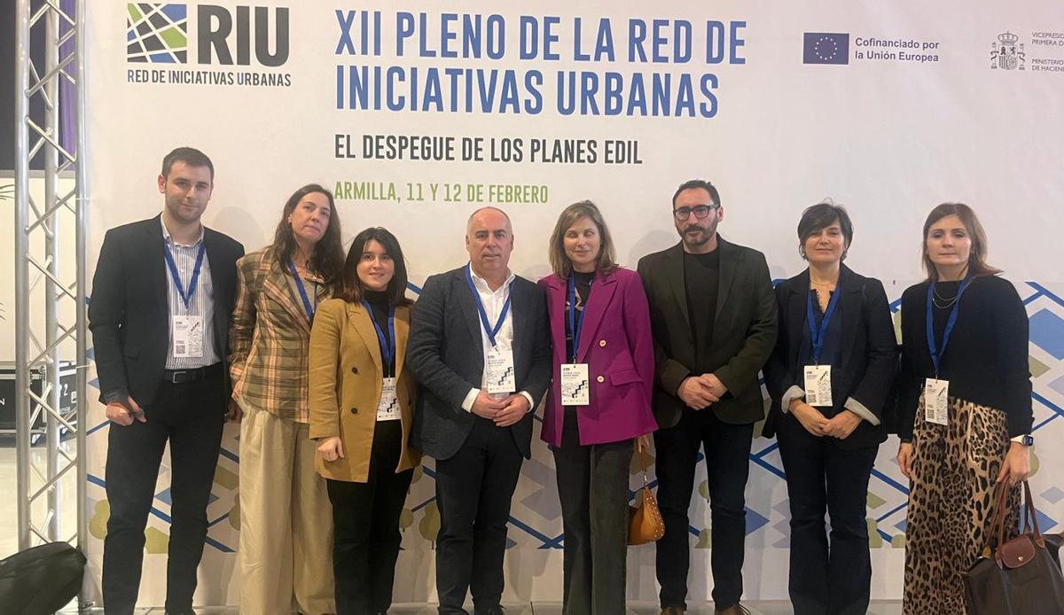 Personal municipal de Lalín, en el pleno de la red de iniciativas urbanas | EPE