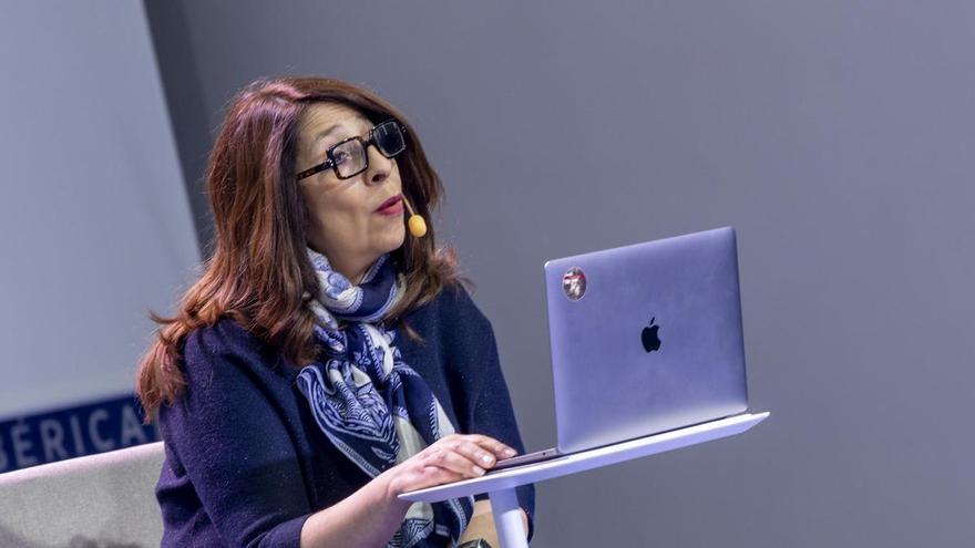 Omaira Meseguer, psicoanalista en París y miembro de la Escuela de la causa freudiana