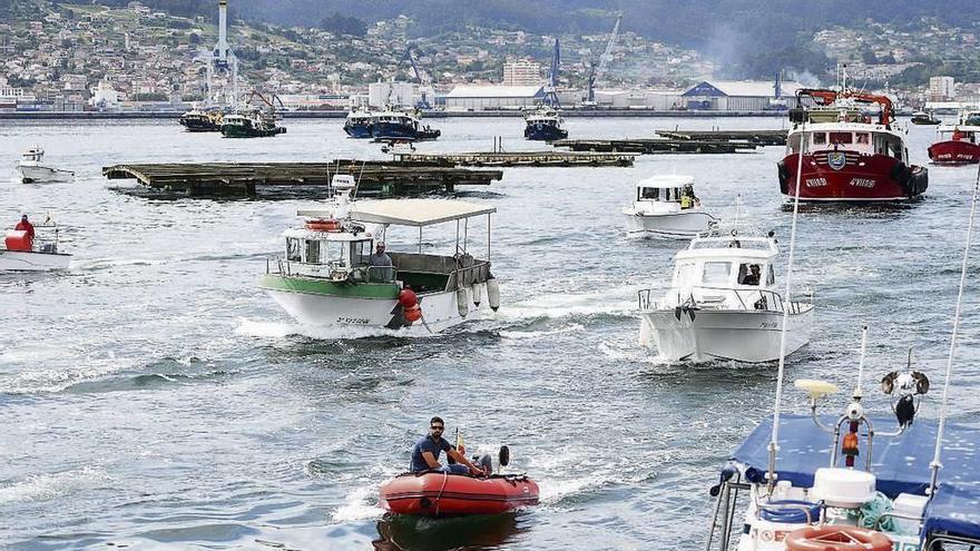 Concentración de embarcaciones, el sábado, contra la contaminación de la ría. // G. Santos