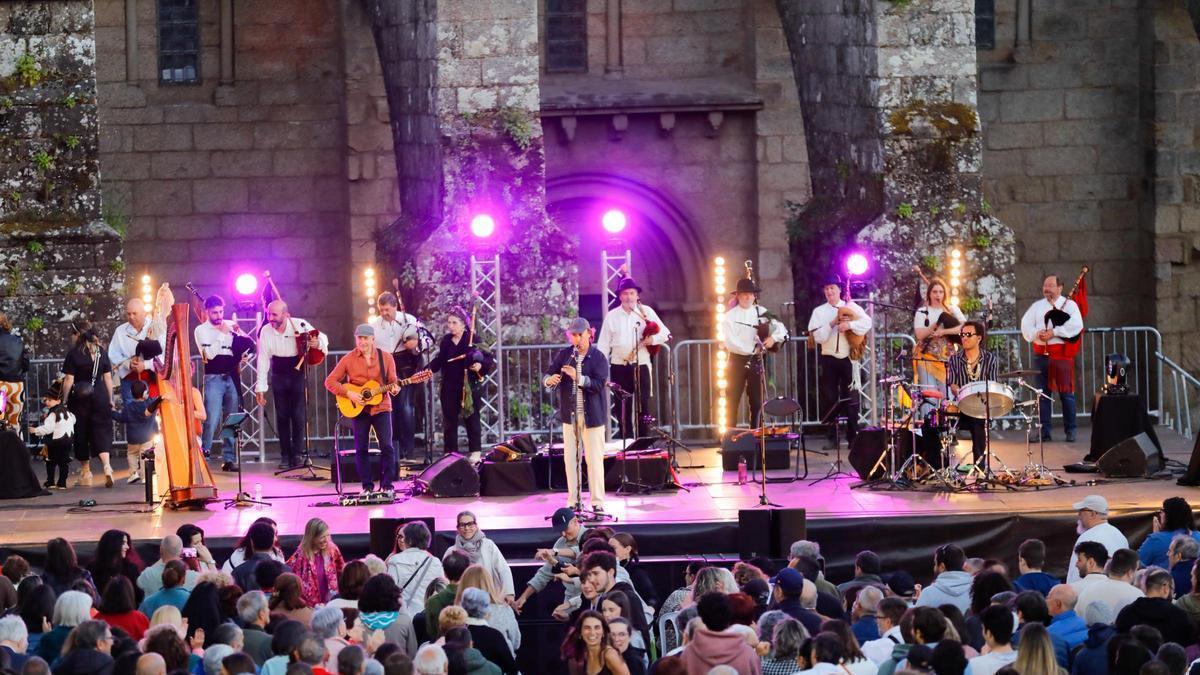 Concierto de Carlos Núñez, este domingo, en la Colexiata de Sar, en Santiago de Compostela.