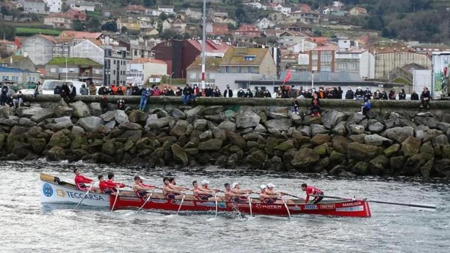 Cabo y Chapela ganan en aguas de Bueu el VI Memorial Pepe O Ruso