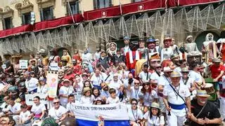Alicante se convierte en epicentro de la tradición con la IX Trobada de Nanos i Gegants