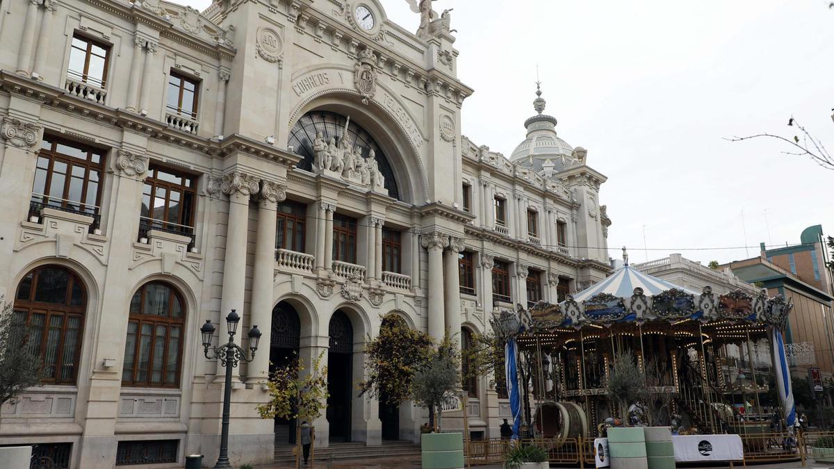 Edificio de Correos de la Plaza del Ayuntamiento.