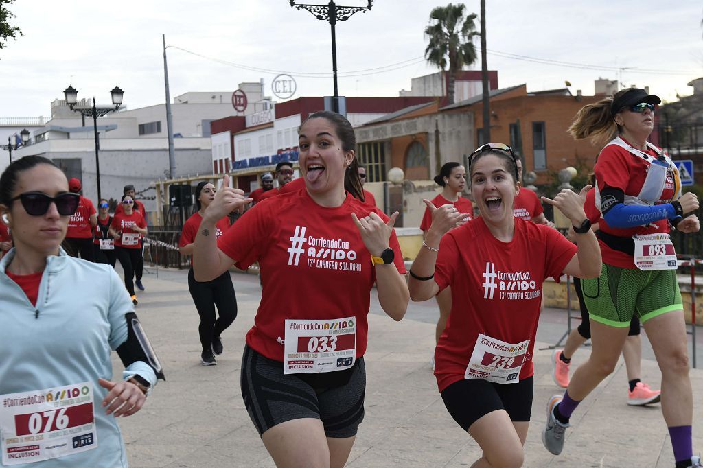 La XIII carrera solidaria Corriendo con Assido, en imágenes