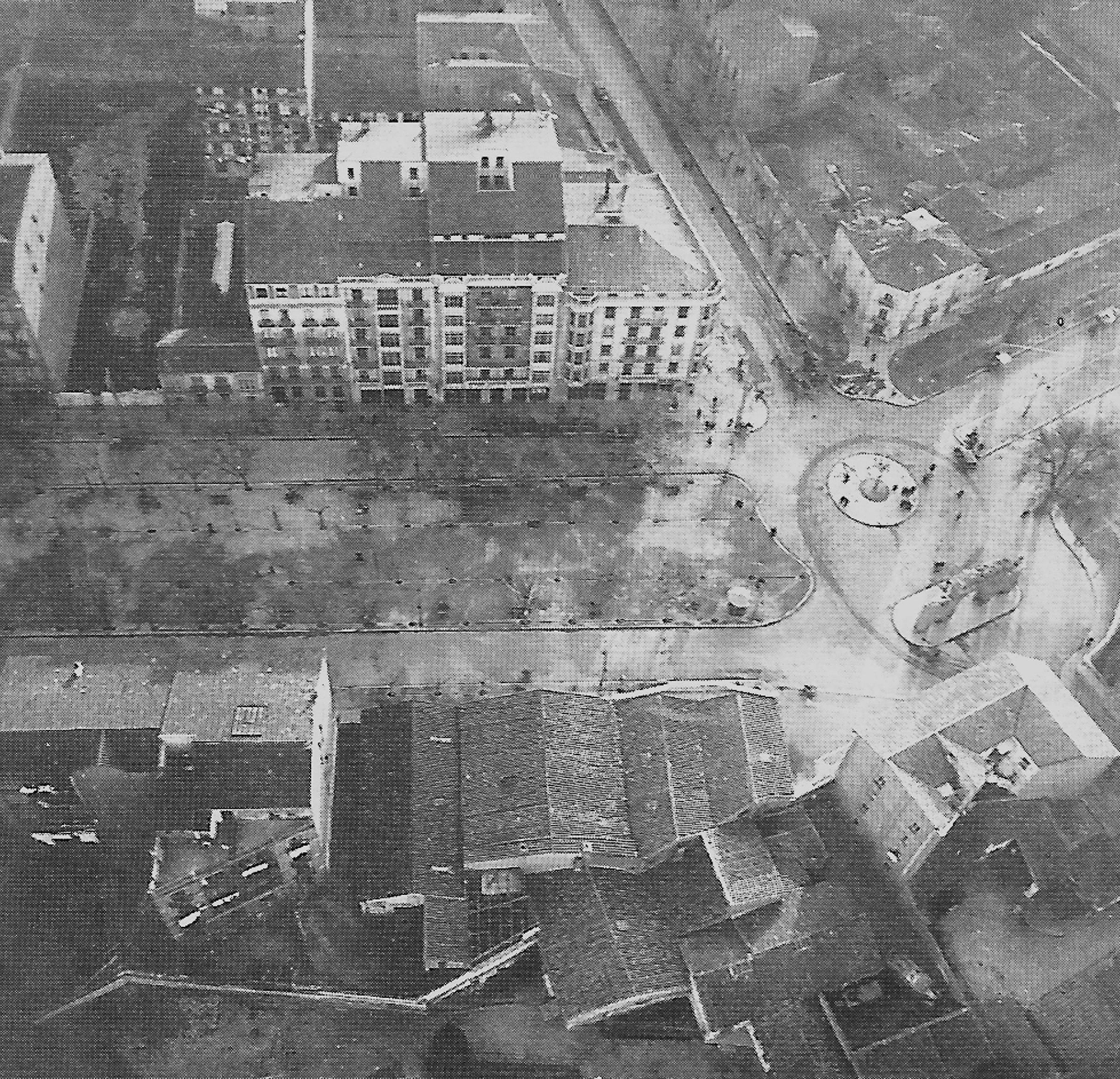 Foto aérea del Paseo Pamplona en 1928.jpg