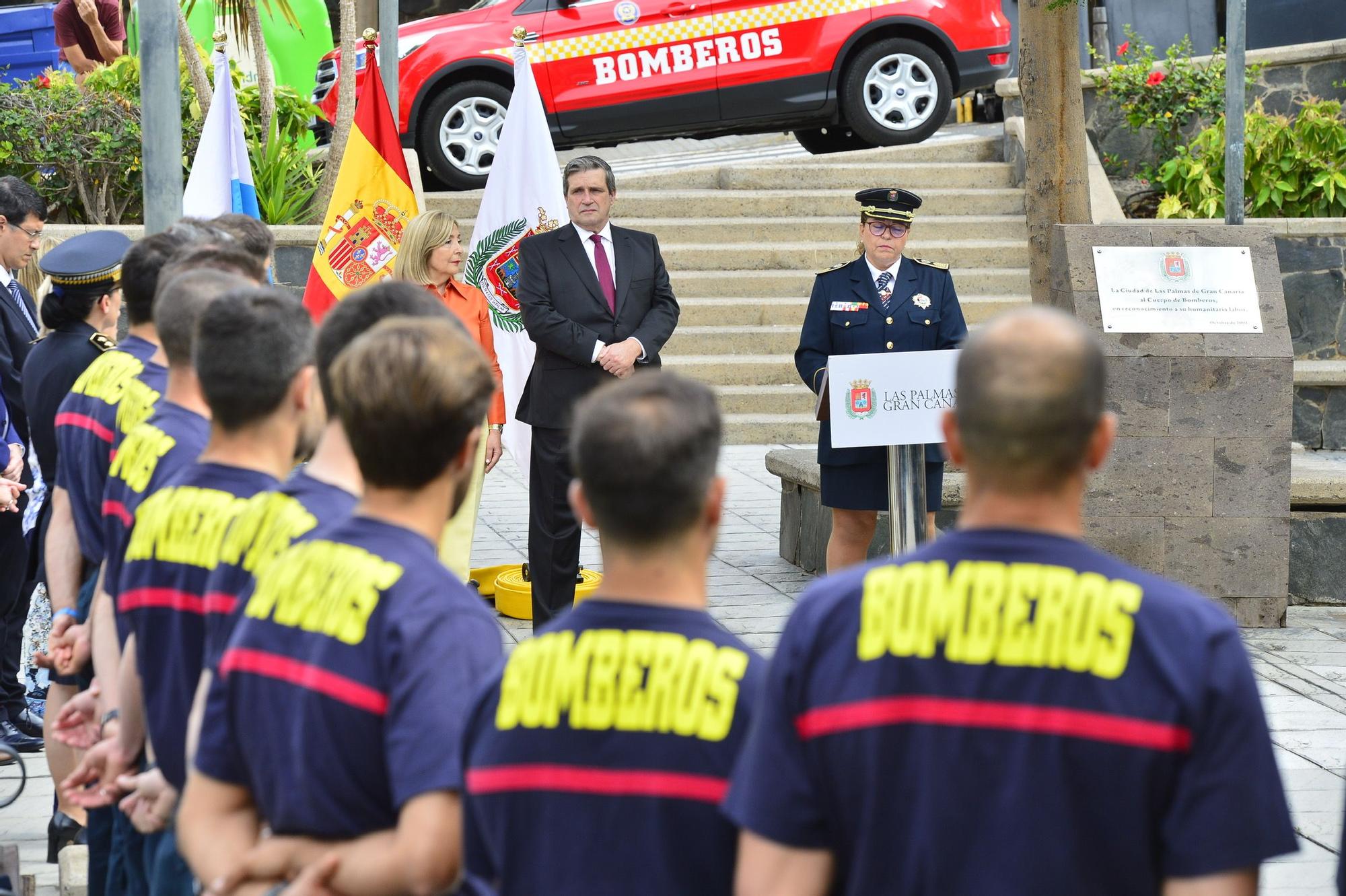 Homenaje a los cuatro bomberos fallecidos en La Naval en el 36