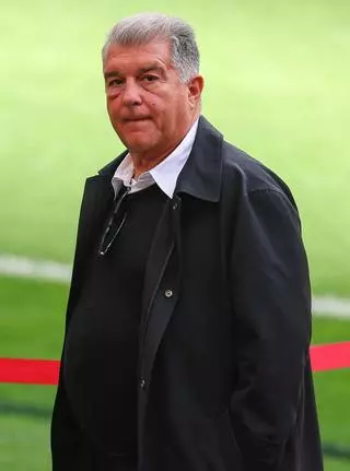 ¿Qué le ha pasado a Laporta en el ojo? La imagen del presidente sorprende en Madrid