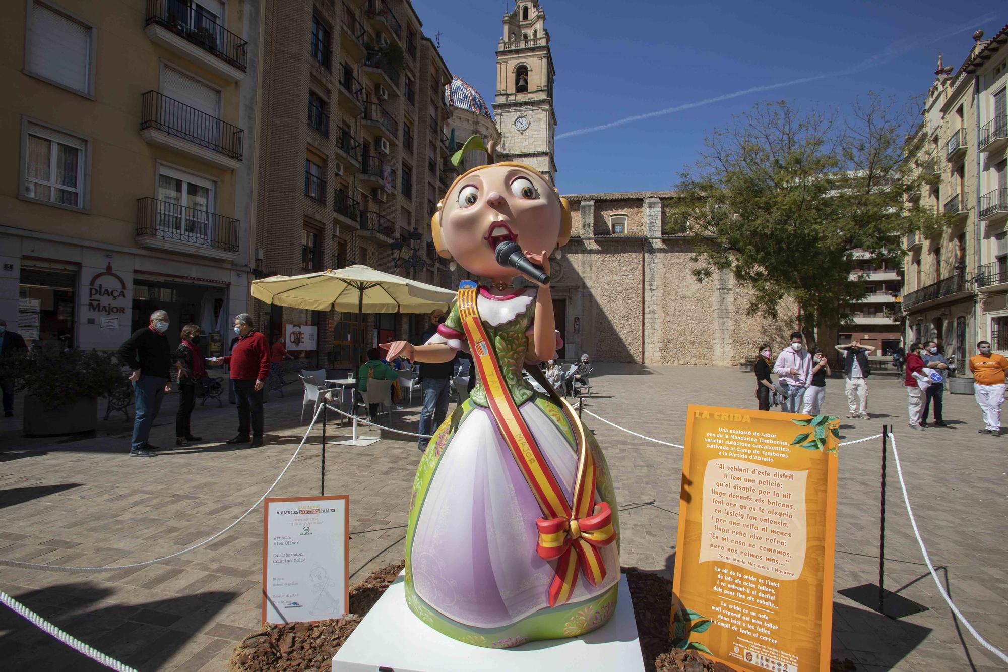 Carcaixent planta cinco monumentos simbólicos