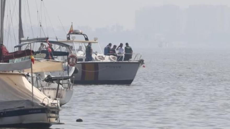 Confirman la muerte del instructor y la alumna a bordo del avión de la AGA estrellado en el Mar Menor