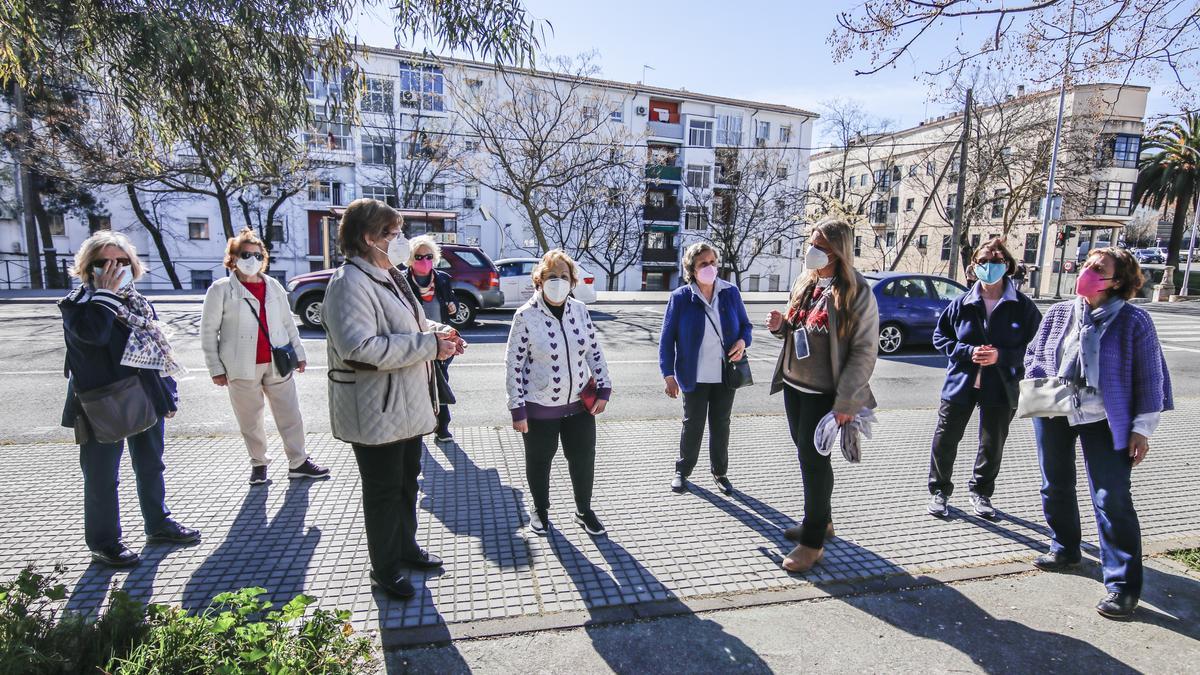 Una actividad con mayores en el Imas.