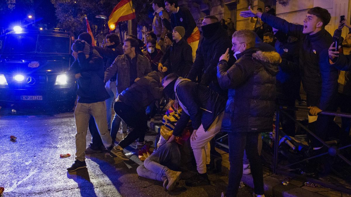 Nueva manifestación contra la amnistía frente a la sede del PSOE en Madrid