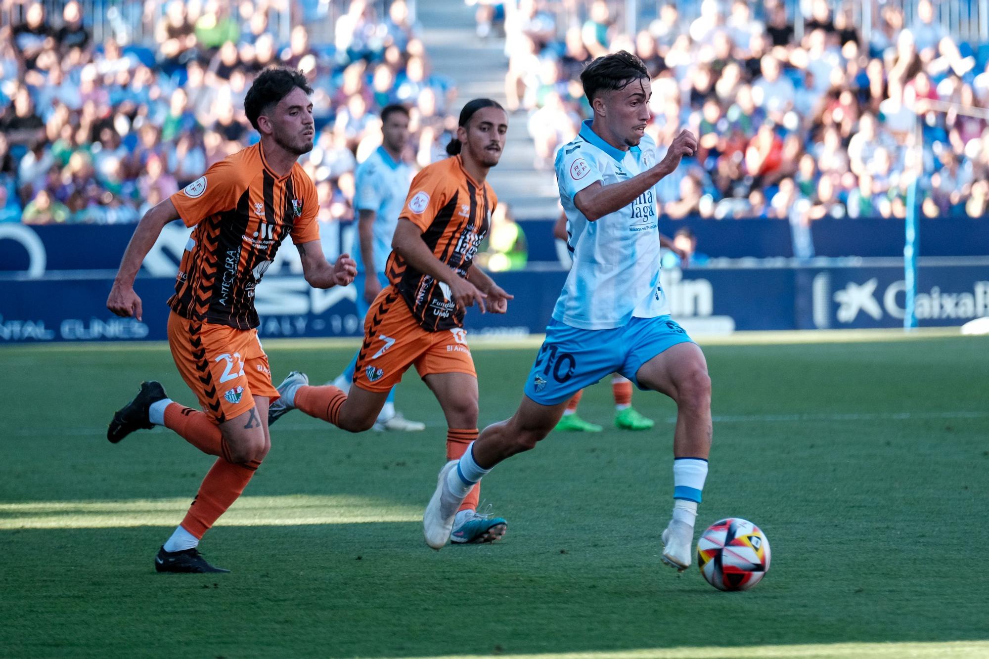 Una imagen del derbi provincial de la jornada 37 entre el Málaga CF y el Antequera CF.