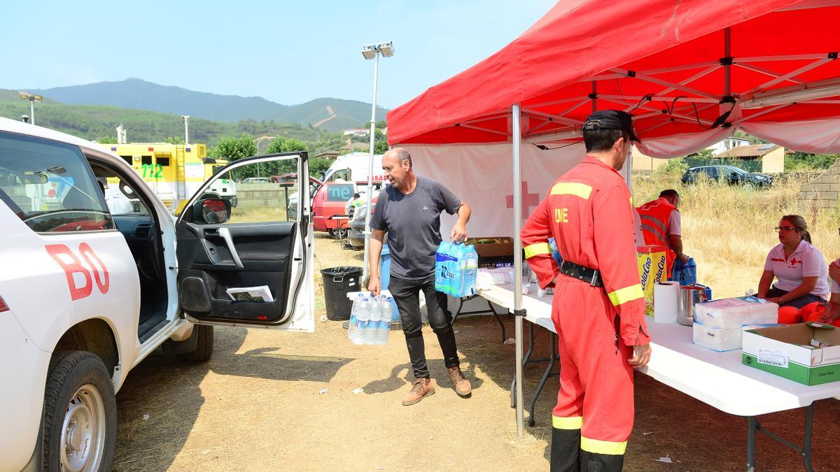 Calma tensa en el incendio de Las Hurdes, a la espera de nuevas reproducciones