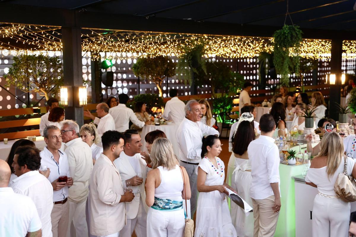 El Eurostars Palace inaugura el verano en Córdoba con su tradicional Fiesta Blanca en la Terraza Palace