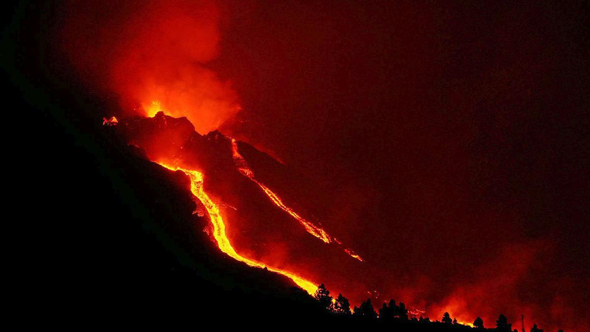 Es creen noves colades de lava al volcà de Cumbre Vieja