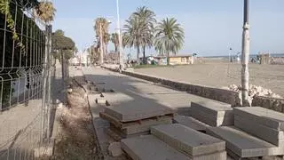 Los vecinos de Pedregalejo se concentrarán hoy domingo para protestar por las obras del paseo marítimo: "Vamos a expresar nuestra indignación"