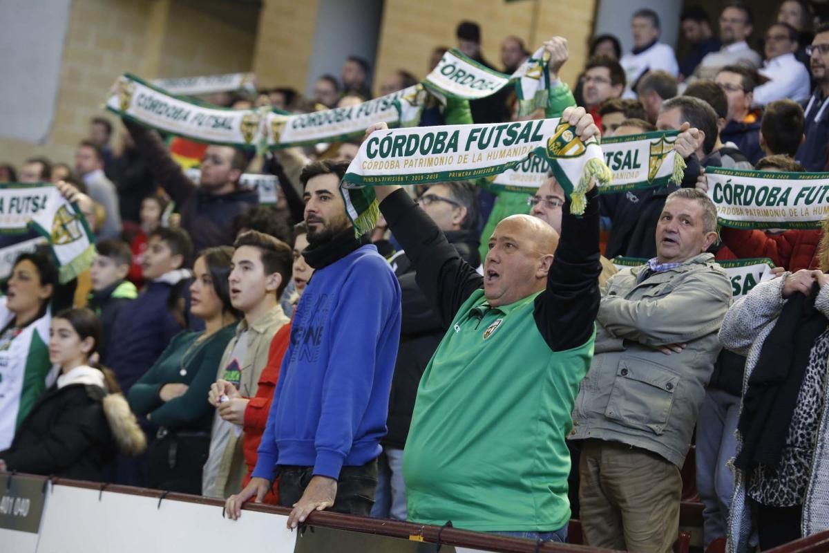 Las imágenes del partido Córdoba Patrimonio-Valdepeñas, de Fútbol Sala