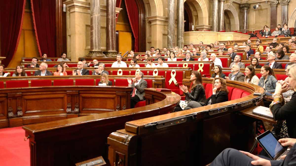 El Parlament aprueba crear una comisión de investigación sobre la monarquía