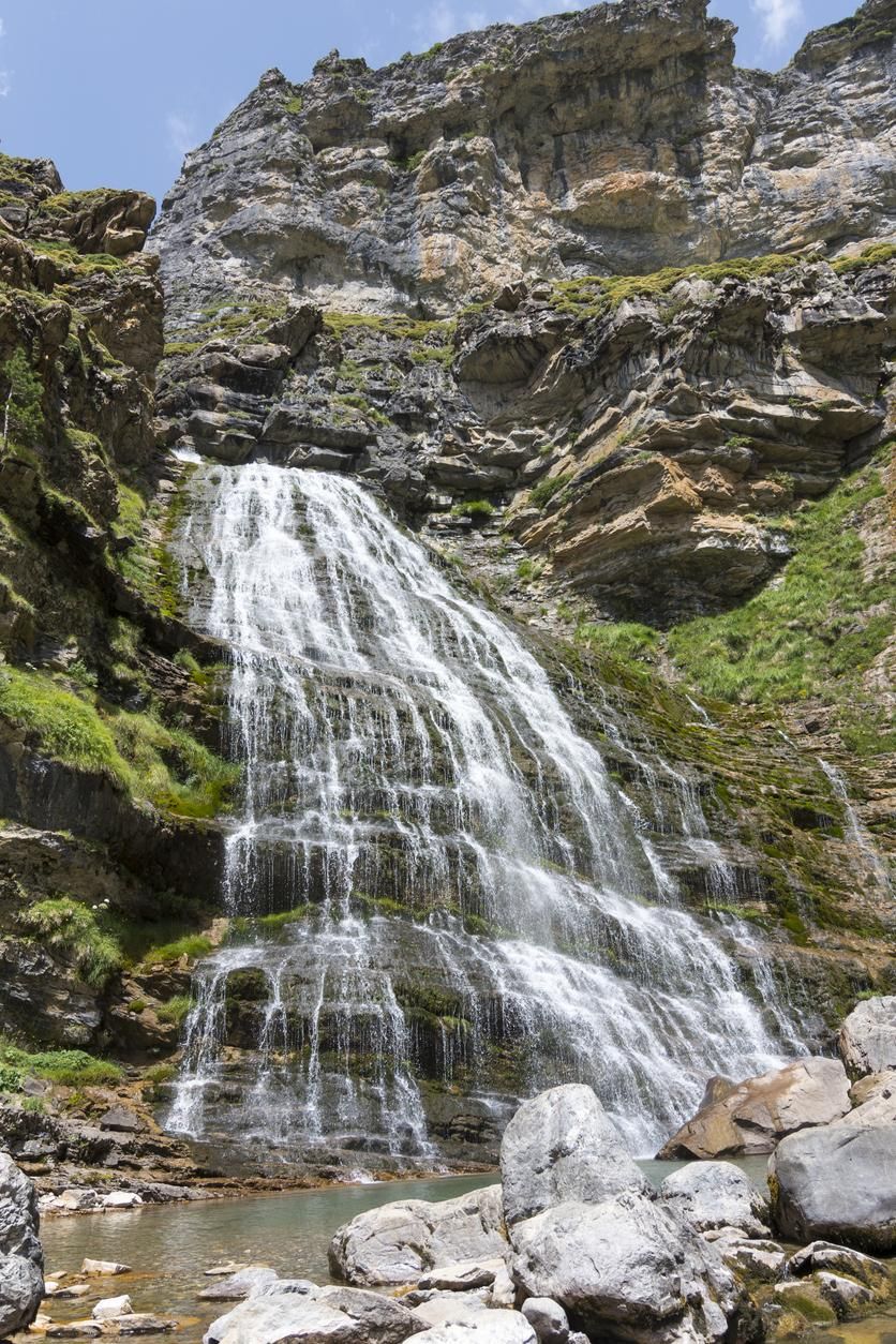 Salto de agua perteneciente a la ruta "Cola de caballo"