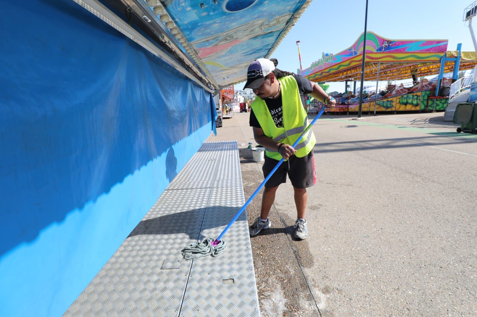 En imágenes | El recinto ferial se prepara para las inminentes Fiestas del Pilar