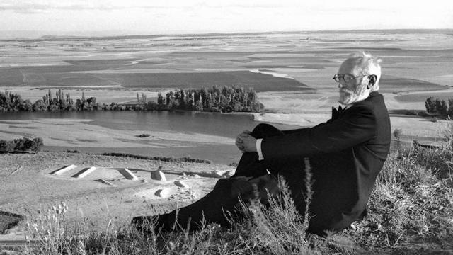 Miguel de Unamuno en La Flecha, Salamanca, en 1934.