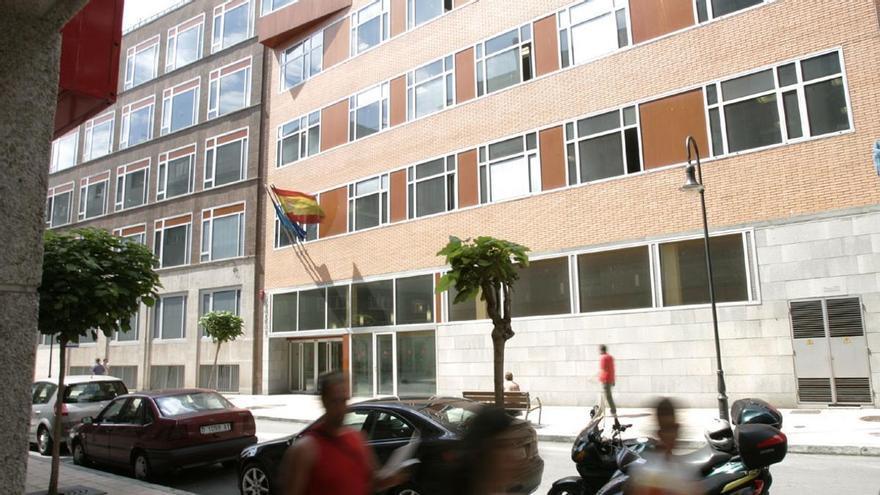 Compra un coche por 10.900 euros, descubre que no puede circular y gana la batalla judicial contra el vendedor en Avilés