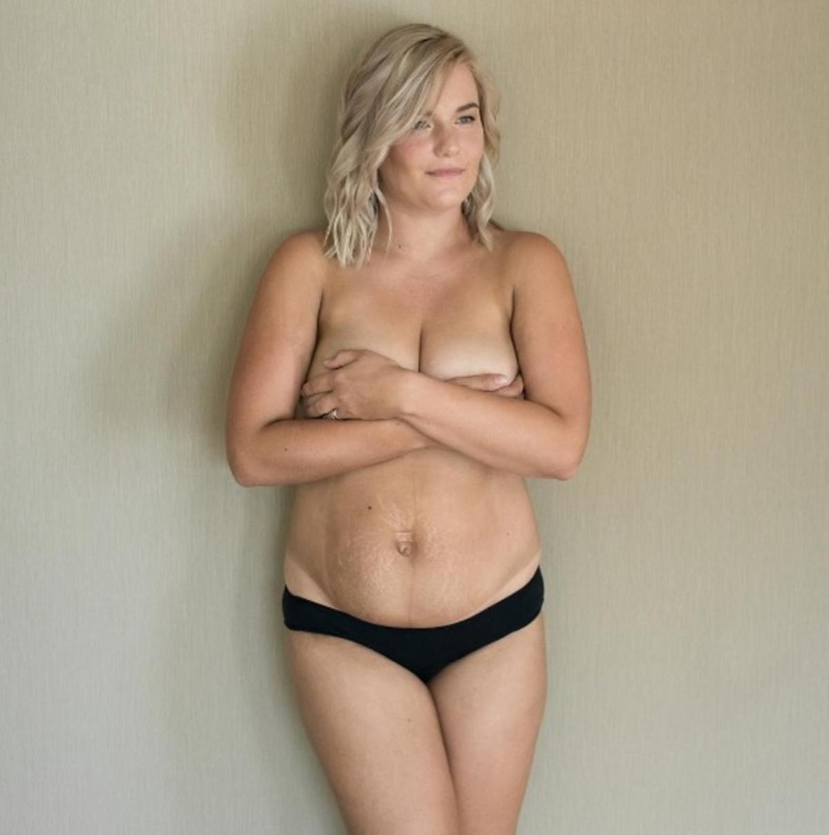 Una bloguera se desnuda para mostrar la realidad tras el parto