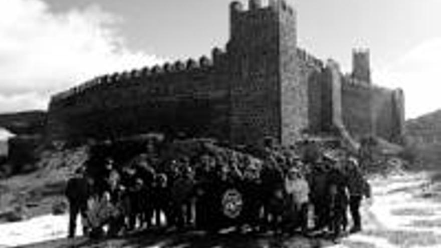 Torres &#039;conquista&#039; el castillo de Peracense