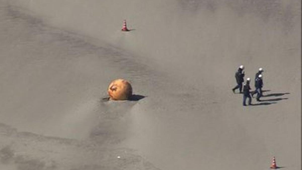 Fi del misteri: revelen què era la bola gegant trobada en una platja del Japó