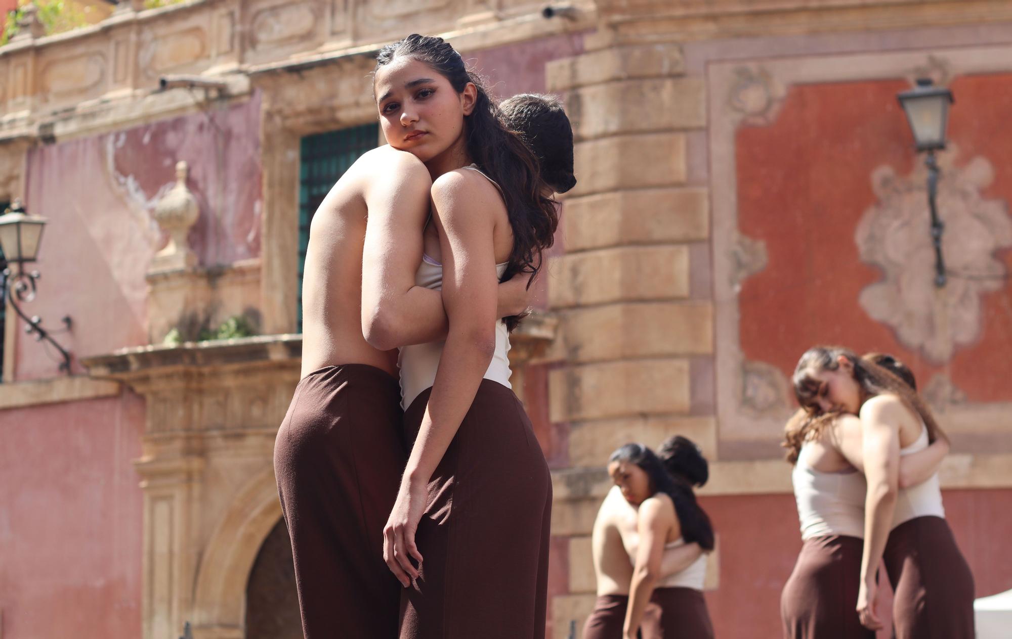 Exhibición de danza en la plaza Belluga de Murcia