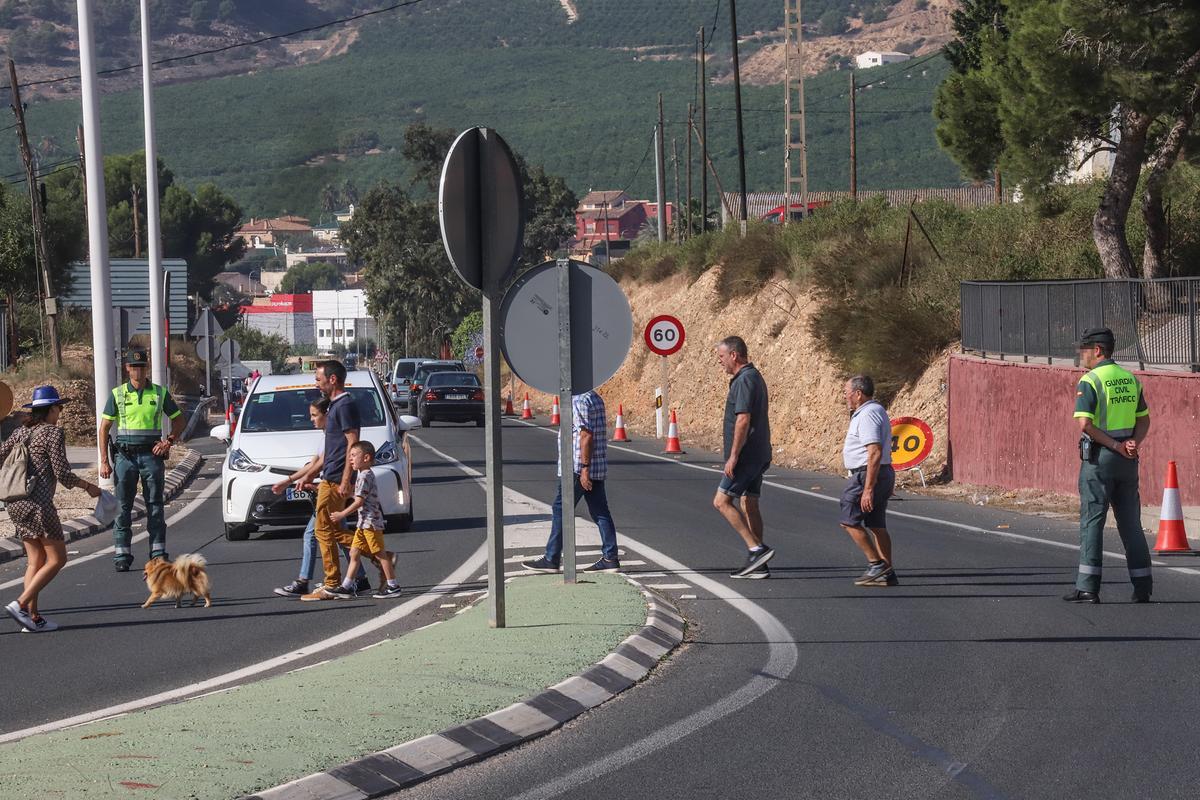 Miles de personas se han acercado en los últimos días al cementerio de Orihuela Miles de personas se han acercado en los últimos días al cementerio de Orihuela