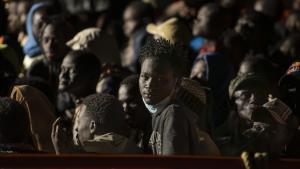 Un grupo de inmigrantes, tras ser rescatados a finales de septiembre en aguas cercanas a la isla de El Hierro.