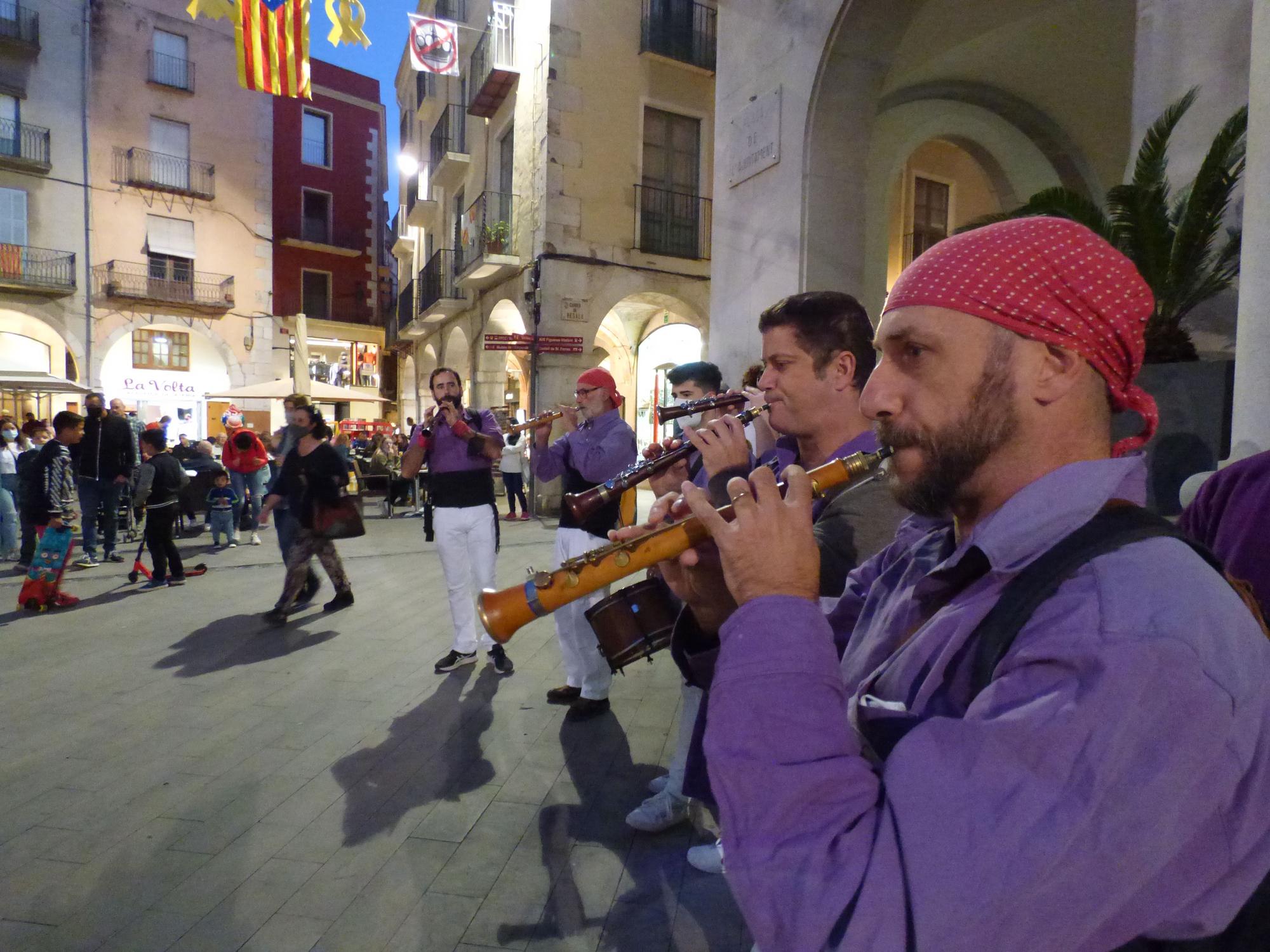 La Colla Castellera de Figueres torna a la plaça de l’Ajuntament després d’un any i mig