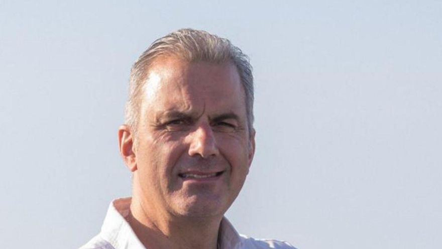 Javier Ortega Smith, diputado nacional de Vox, veranea en Asturias: &quot;Un polideportivo no es un lugar de culto; tampoco una escuela o un teatro&quot;