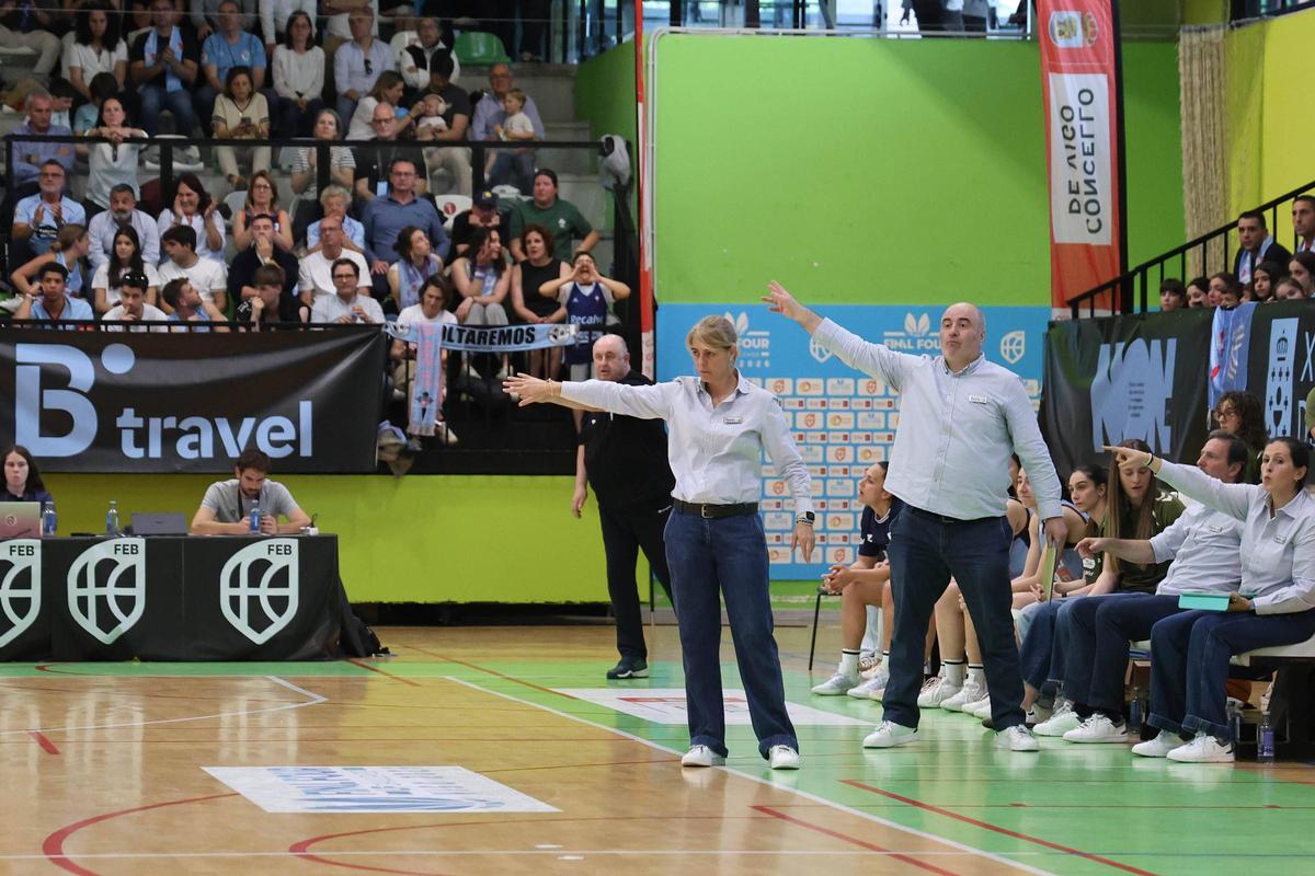 El Celta Zorka celebra su ascenso a la élite del baloncesto