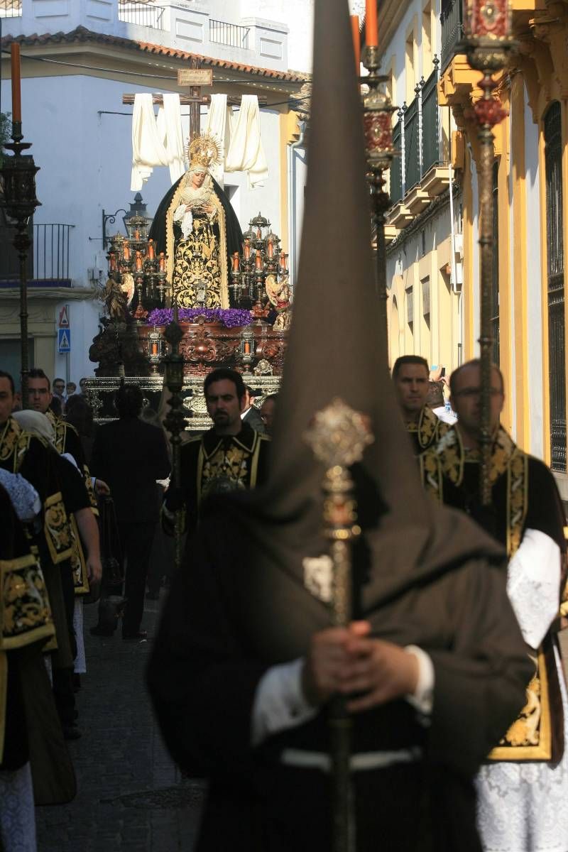 Imágenes del Viernes Santo en Córdoba