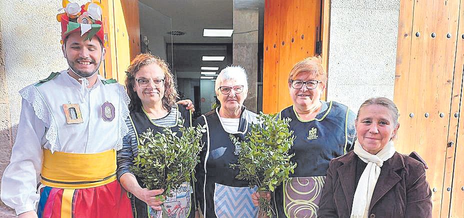 Guillem Ramis, Francisca Juan, Margarita July, Margarita Lladó y Miquela.