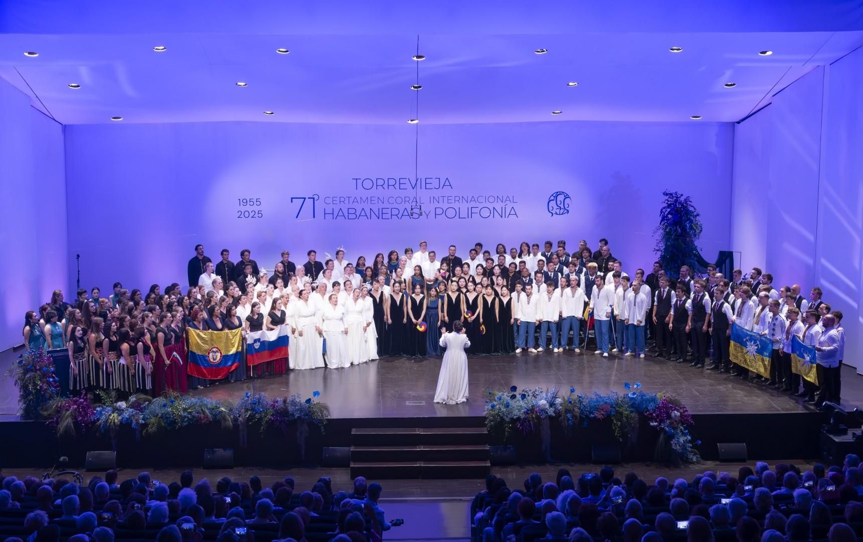 Así fue la clausura del Certamen de Habaneras en Torrevieja