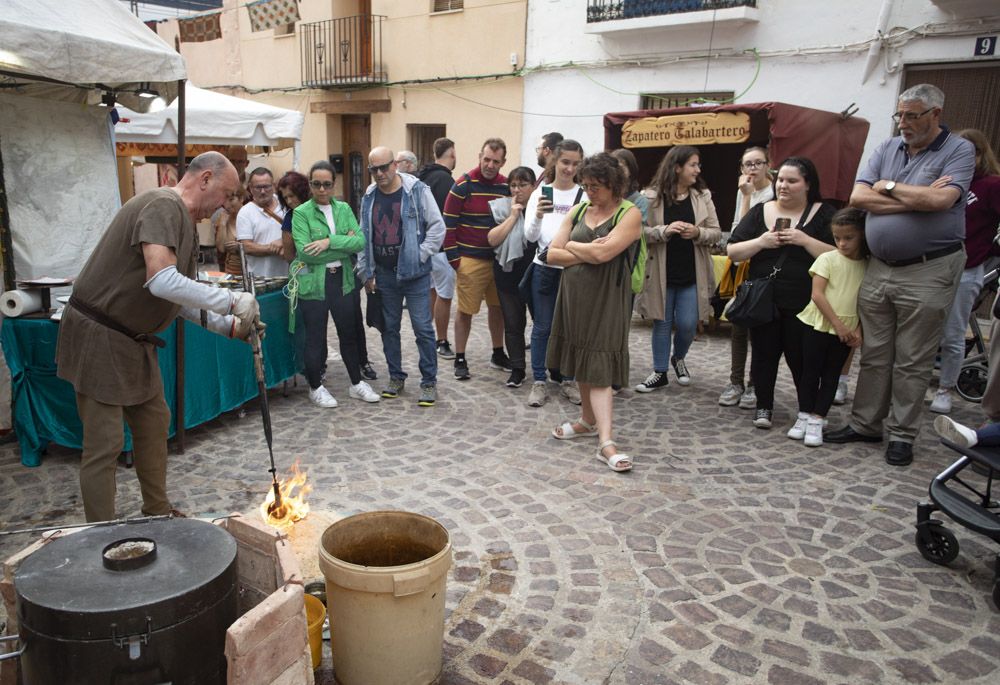 El mercado medieval da inicio a los actos por el 9 d'Octubre en Sagunt.