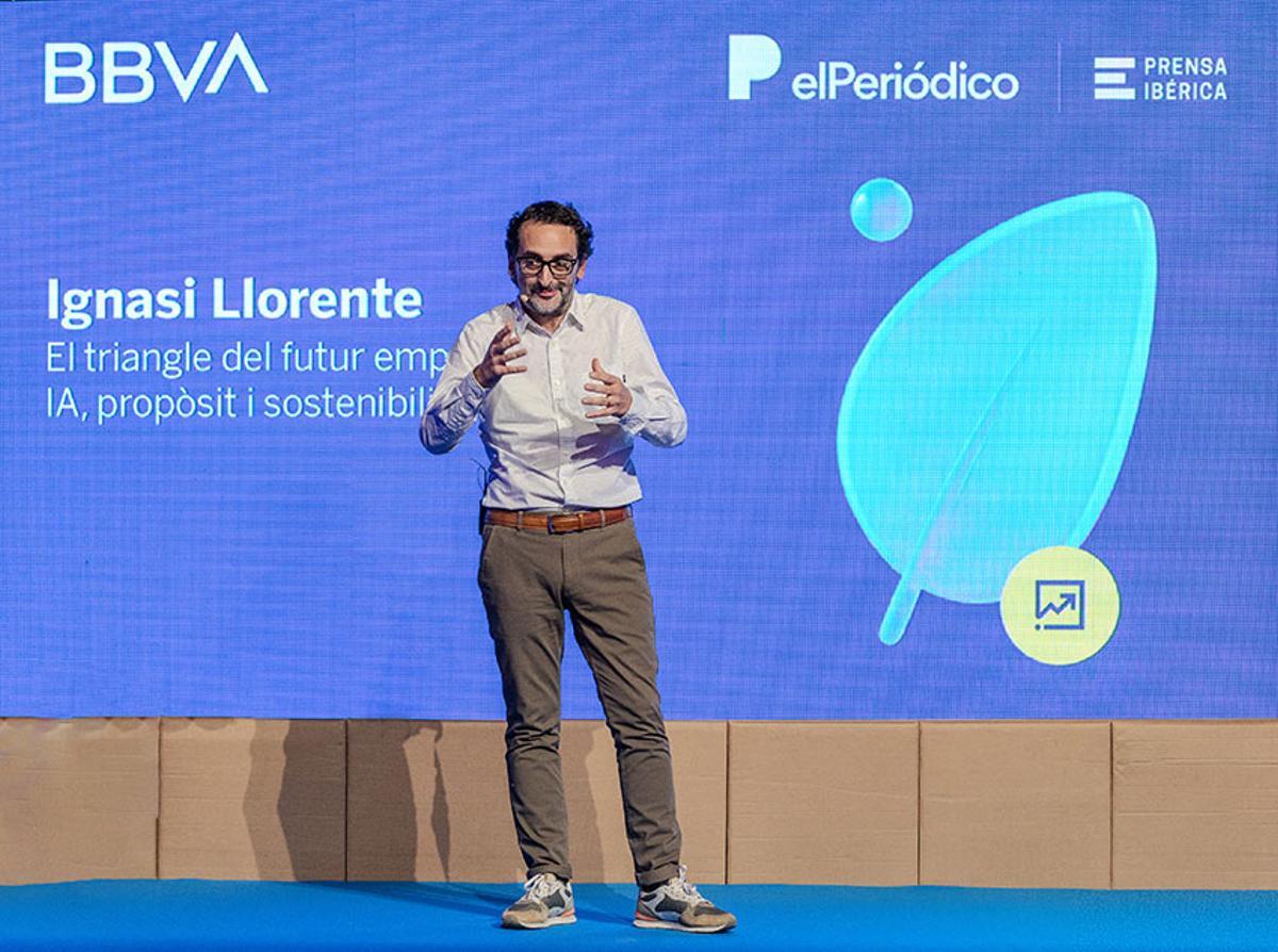 Ignasi Llorente durante su ponencia.