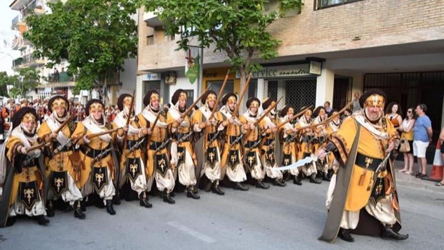 Xàbia cancela sus Moros y Cristianos, la primera gran fiesta de julio que cae por el coronavirus