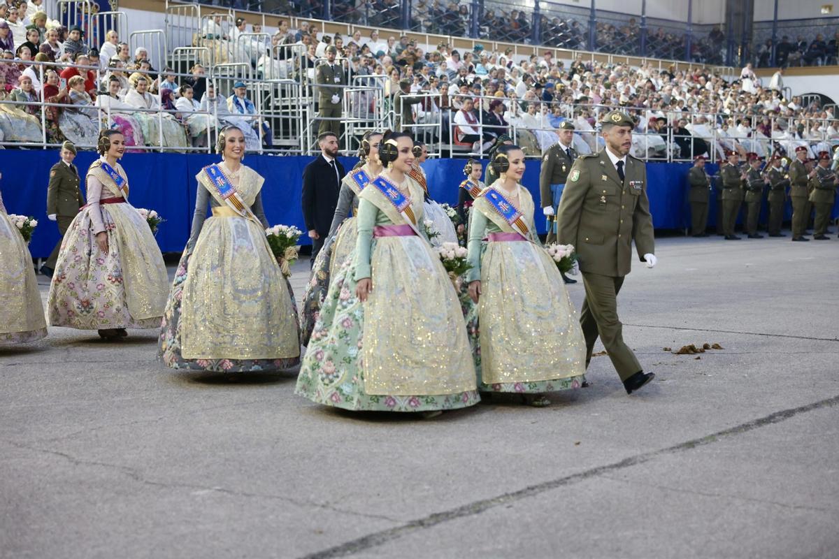 Homenaje de las Fuerzas Armadas y Guardia Civil a las Fallas de València de 2024