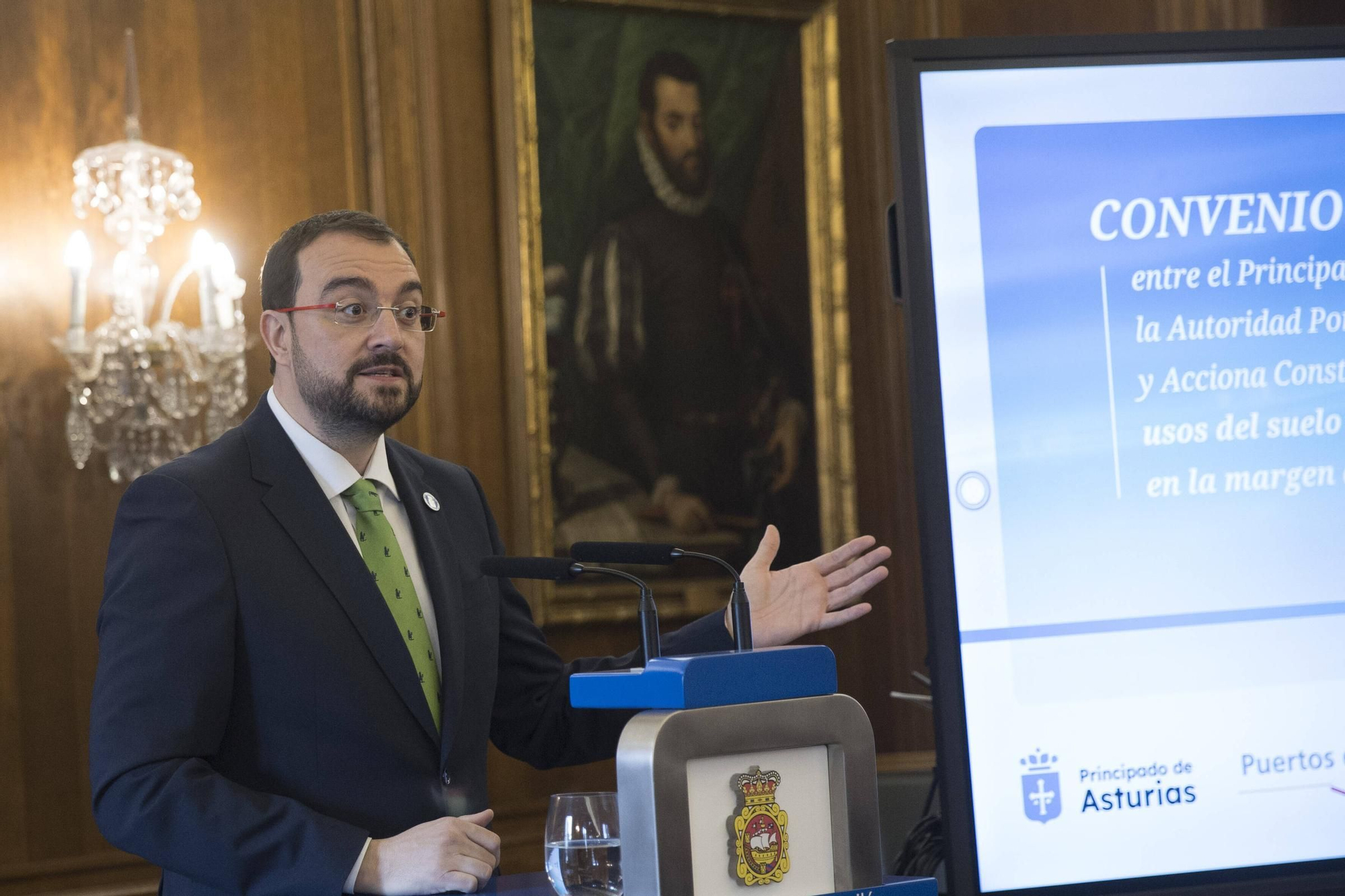 EN IMÁGENES: Así ha sido la visita a Avilés de Óscar Puente, ministro de Transportes y Movilidad Sostenible