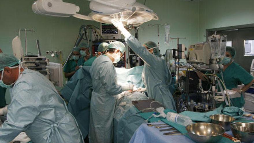 La cirugía ortopédica y la traumatológica es una de las especialidades con más plazas pendientes.