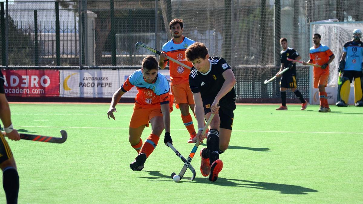 Imagen de un encuentro del Hockey Benalmádena.