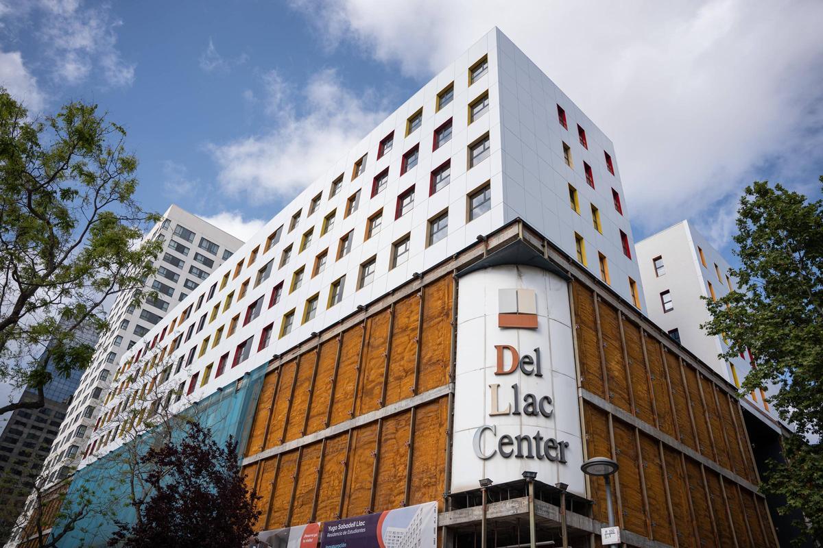 Residencia para 400 estudiantes en el edificio Llac Center del Eix Macià de Sabadell