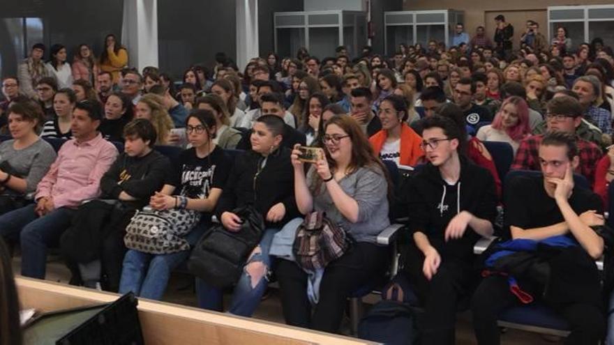 Domini del valencià de cara a la universitat