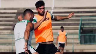Elyaz y Théo Zidane, cara a cara en el Córdoba CF-Betis Deportivo