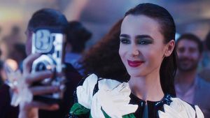 Lily Collins, en la cuarta temporada de Emily in Paris.